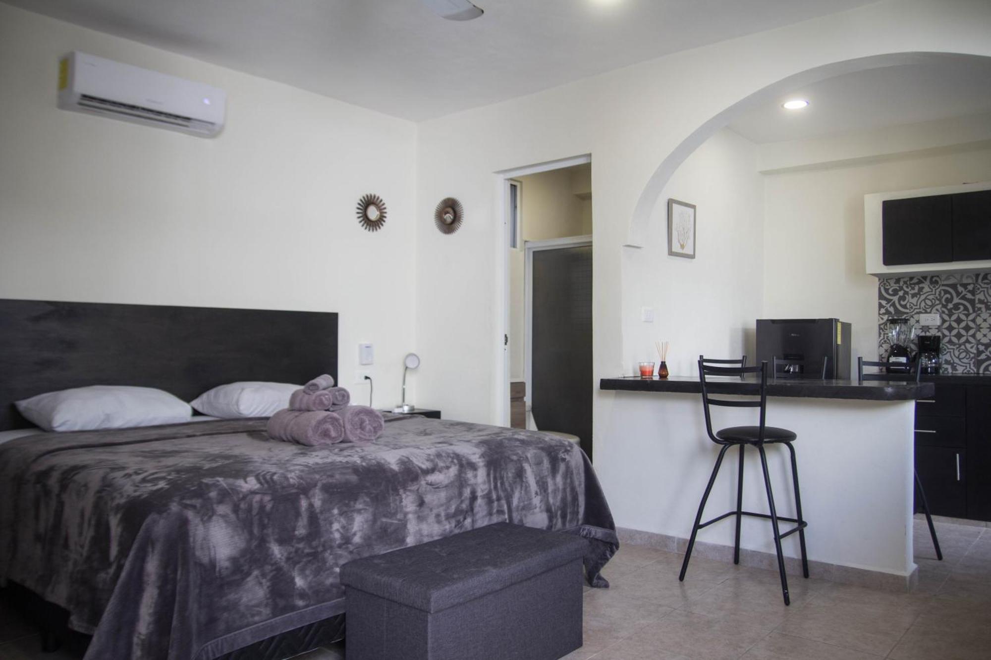 Aparthotel Casa Creunza De Mar à Playa del Carmen Extérieur photo
